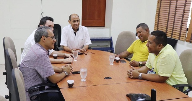 La reunión fue efectuada entre el alcalde electo, José Ramiro Bermúdez Cotes, junto con el comité inter empresarial de servicios públicos de Riohacha.