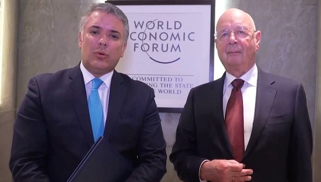 El Presidente Duque junto a profesor Klaus Martin Schwab, fundador y Director Ejecutivo del Foro Económico Mundial.