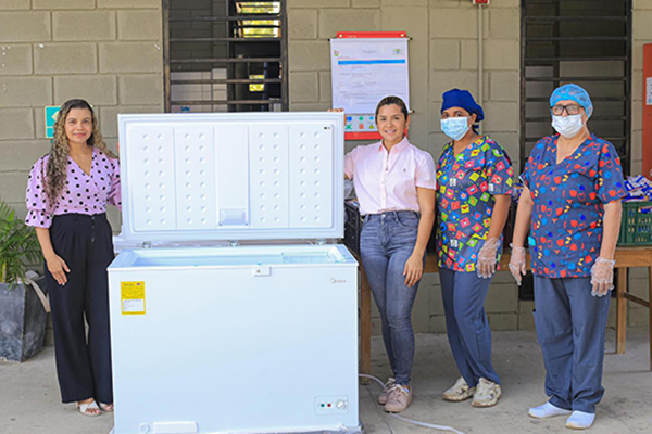 Estos fueron los refrigeradores que alias El Negrillo habría adquirido para la conservación de las raciones alimentarias que entrega en cumplimiento del contrato del PAE municipal.