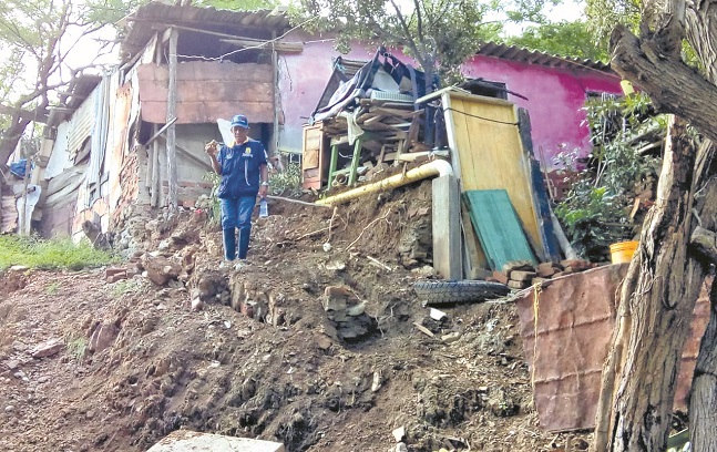 Cerca de 22 viviendas presentaron derrumbes en su totalidad, como esta que se encuentra ubicada en San Jorge.   