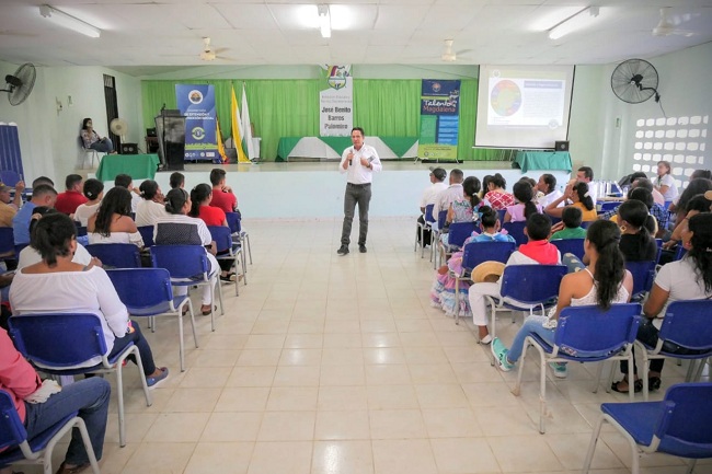 Al evento asistieron docentes y estudiantes de los colegios de los dos municipios que participaron. 