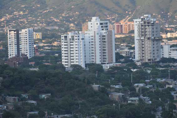 Santa Marta se posesiona cada vez más como una ciudad que moviliza el sector de la construcción en el país.