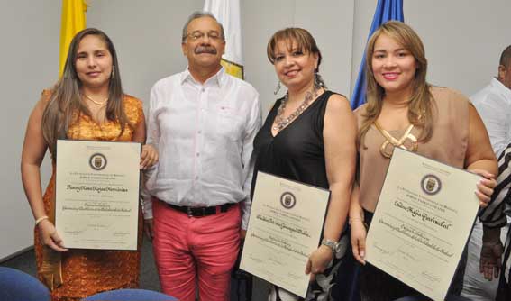 Fanny Rosa Rojas Hernández, docente Néstor Ramos, Claudia Patricia Jauregui y Elaine Mejía Garizabal.