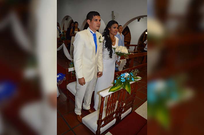 Los recién casados José Luis y Karen Margarita.  FOTOS: Orlando Marchena. 