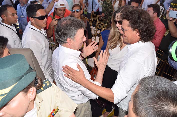 Durante su intervención el presidente Juan Manuel Santos exaltó la iniciativa ‘Tras la Perla de la América’ liderada por el samario Carlos Vives, quien busca la recuperación de Santa Marta.