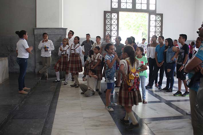 Los samarios y magdalenenses participaron activamente de esta convocatoria, donde las familias, grupos de amigos, turistas nacionales y extranjeros visitaron el Monumento Nacional.
