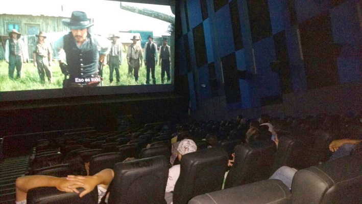 80 personas disfrutaron de la película en una sala exclusiva de Cinemas Procinal.