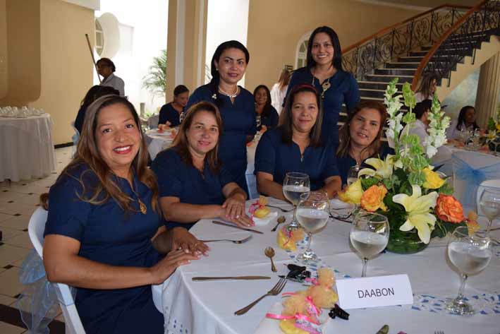Claudia Torres, Amarilis Rua, Rosiris Ramírez, Alexandra Granados, Concepción Ospino y Andrea Gómez. 