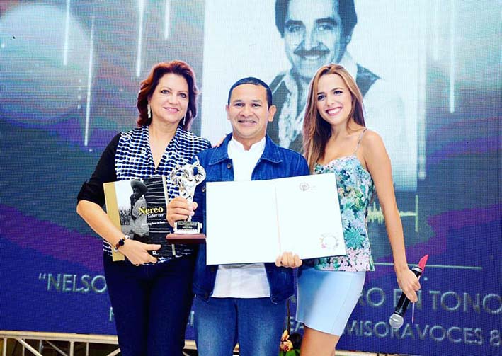 Fausto Pérez Villarreal,  ganó el premio,  en la categoría Radio con la crónica “Nelson Pinedo, Carnavalero en tono mayor”. 