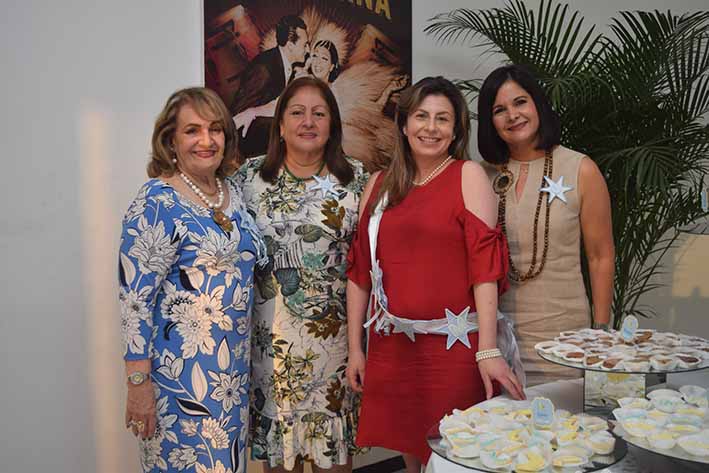 Margarita Sánchez, Blanca de Trujillo, Patricia Riaño, Carolina Urdaneta. 