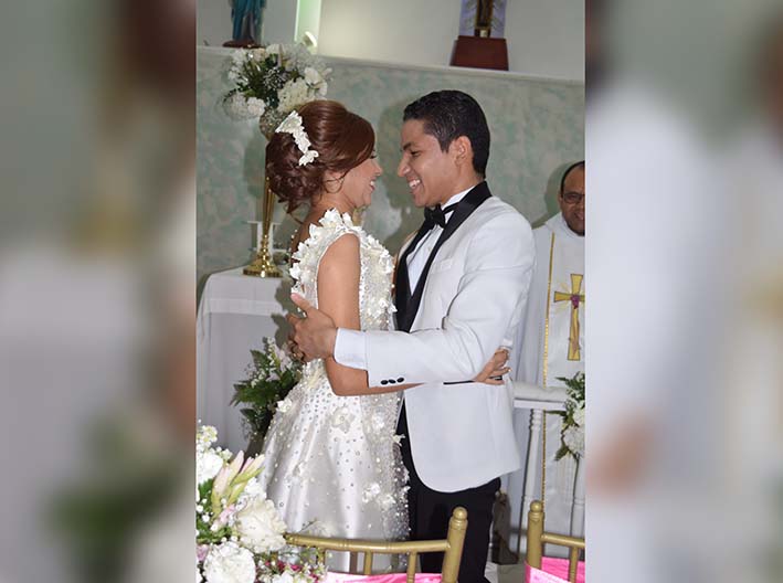 Los recién casados, Jorge Camargo Granados y Karen Margarita Ortiz Bolaño. 