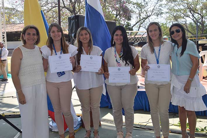 Adriana Ortiz, Mariana Riascos, Viviana  Suárez, Roxana Bedoya, Silvia Rosa Campo y Roxana Castro.