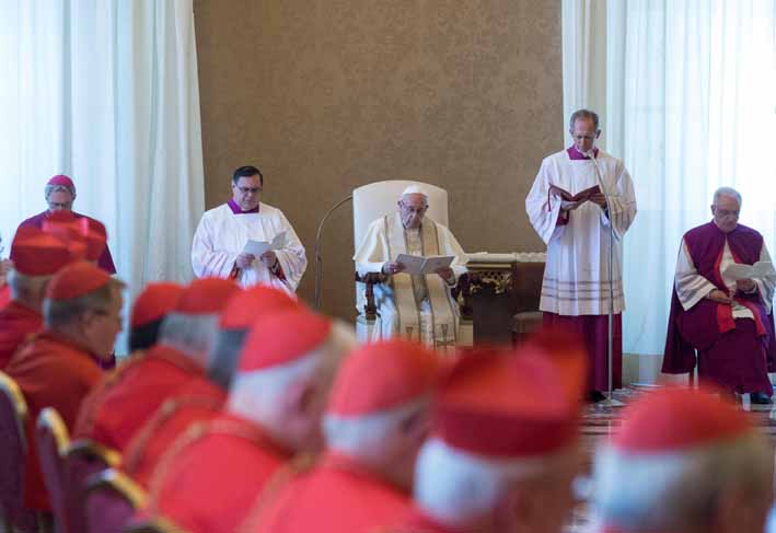 Francisco aseguró que el cardenal colombiano es un “ejemplo para todos por su compromiso apostólico”.