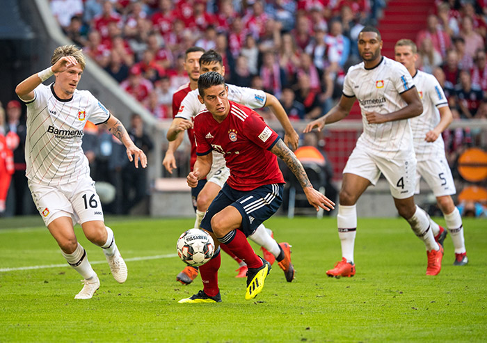 El Bayer de Múnich inició el partido con James Rodríguez en el banco de suplentes, quien ingresó para el segundo tiempo con su posesión de balón y buen fútbol.
