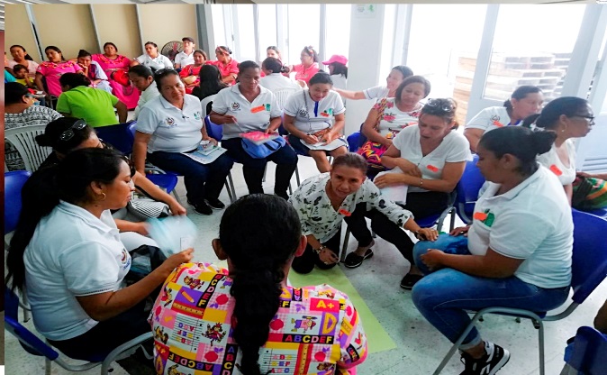 Aspecto de la capacitación que se realizó en Maicao a 80 madres comunitarias.