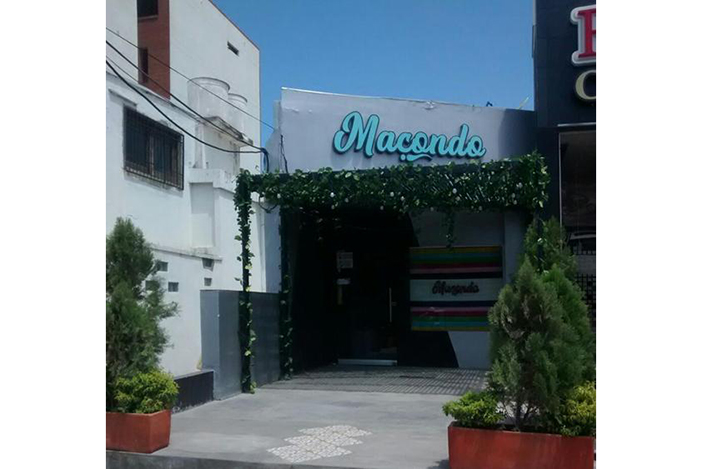 La Discoteca Macondo, ubicada en la Avenida al Río con carrera 15 y el Restaurante Bar Kuruba Place, ubicado en la calle 17B con carrera 8 en el centro de la ciudad, contaba con líneas directas a la red de distribución de energía para alimentar ilegalmente equipos a 220 Voltios. 