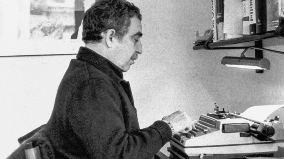 García Márquez siempre recordaba cómo su abuela le transmitió la pasión por las historias contándole cuentos cuando era pequeño.