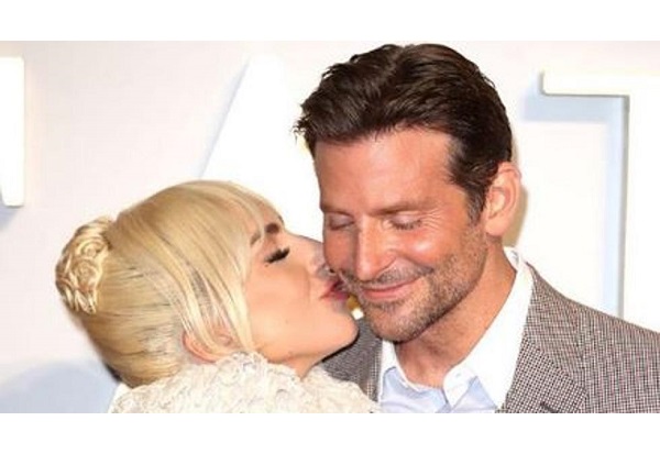 Lady Gaga y Bradley Cooper en la premiere de ‘Ha nacido una estrella’ en Londres. (Instagram)