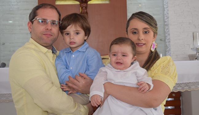 Felipe Abuchar Vives con sus padres Alejandro Abuchar, Beatriz Martha Vives Noriega y Miguel Abuchar Vives.