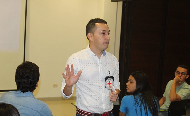 La  Universidad Sergio Arboleda Sede Santa Marta, hace parte del programa, la Cruz Roja capacita  a los estudiantes de Derecho, para que ellos puedan llevar ser parte del equipo Missing.
