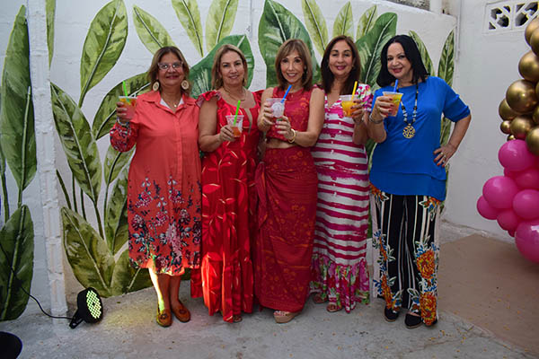 Zahayra Palacio, Beatriz Marta Brugés,Marta Fajardo, Luz Marina Diazgranados y Marina Cecilia Lacouture.