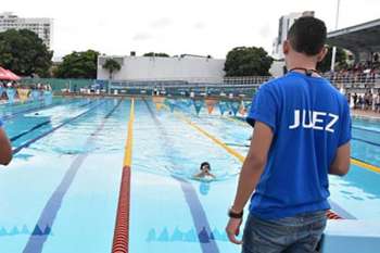 Los nadadores tienen la oportunidad de lucirse en las diferentes modalidades del torneo. 