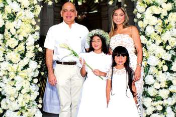 Tana Pinedo y sus papás Carlos Pinedo Cuello Alcalde de Santa Marta,Bley Pérez Primera Dama y su hermana Thaly Pinedo.