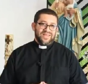 Jesús Orozco Pabón,  párroco.