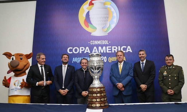 El presidente de Colombia, Iván Duque, anunció que la Copa América se llevará a cabo en el país a pesar de la pandemia.