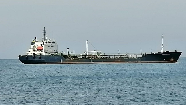 Barco Nissi Commander I, de bandera de Mongolia y procedente de República Dominicana, con 15 tripulantes en Santa Marta.