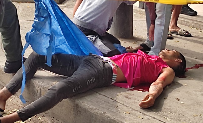 En uno de los hechos fue asesinado de varios impactos de bala Geovanny Pérez, quien fue atacado por desconocidos en sectores de la urbanización Ciudad Equidad de Santa Marta.