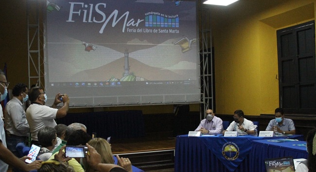 La tercera versión de la Feria Internacional del Libro FilsMar será presencial y se desarrollará en el campus de la Universidad.