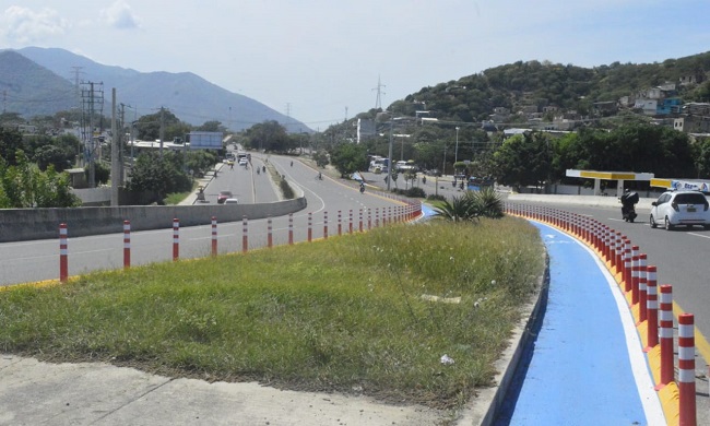 La demarcación se adelanta en la Troncal del Caribe, cerca de la Terminal de Transporte, hacia el sector de La Lucha.