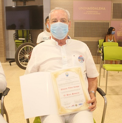 Alfonso Vives Campo exaltado con como persona ilustre “El buen samario”. 