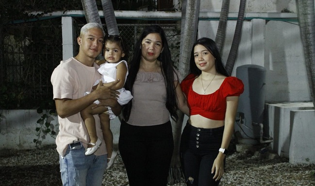 Ofelia Alvarado, María José Jácome, Nicolás Jácome, María Elena Choles.