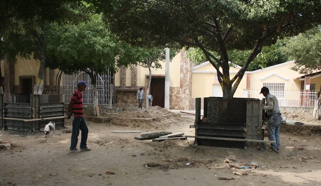 En las imágenes se puede observar el avance que lleva la remodelación del parque La Candelaria.