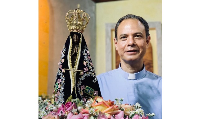 Monseñor José Mario Bacci Trespalacios, Obispo de Santa Marta.