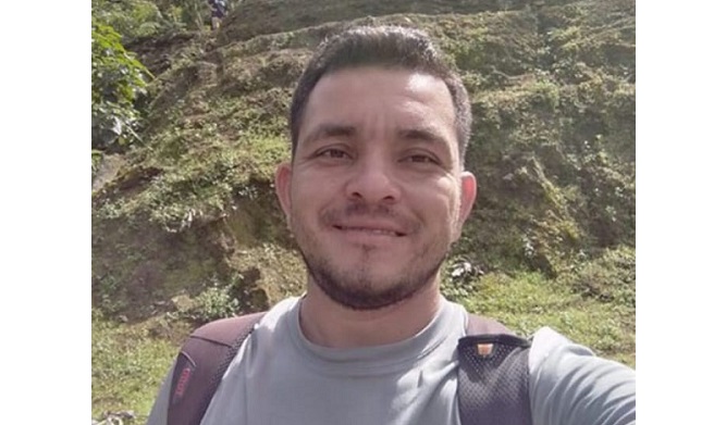 Luis Carlos Oliveros  Cabrera, muerto.