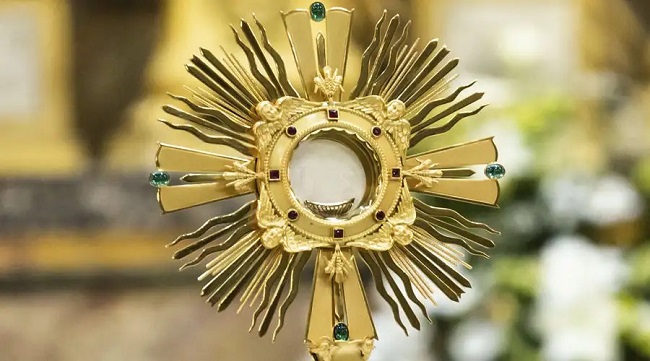 El Corpus Christi en celebrado para proclamar y aumentar la fe de los creyentes en la presencia real de Jesucristo en el Santísimo Sacramento.