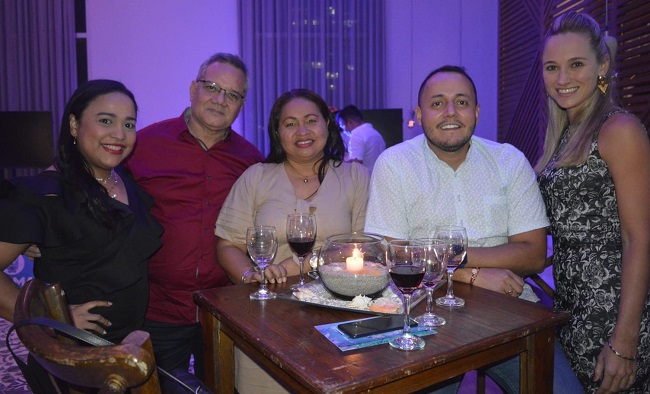 María Isabel Rodríguez, Alex Lavalle, María Inés Polo, Miguel Escorcia y Lisetle Sprangers