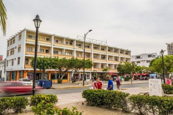 El restaurante Panamerican estuvo ubicado en la Avelina del Fundador,  en donde funciona el hotel que lleva el mismo nombre. Derechos Reservados/ELINFORMADOR