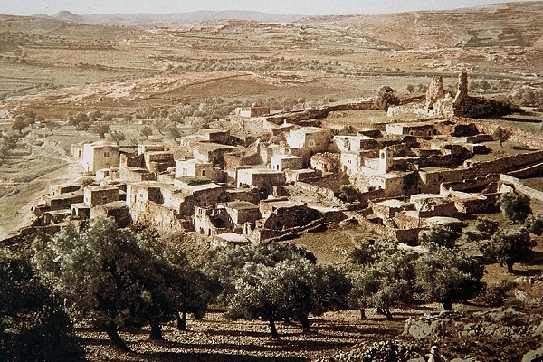Ciudad de Betania, tomada de “Mi devocional alimento para el alma”.