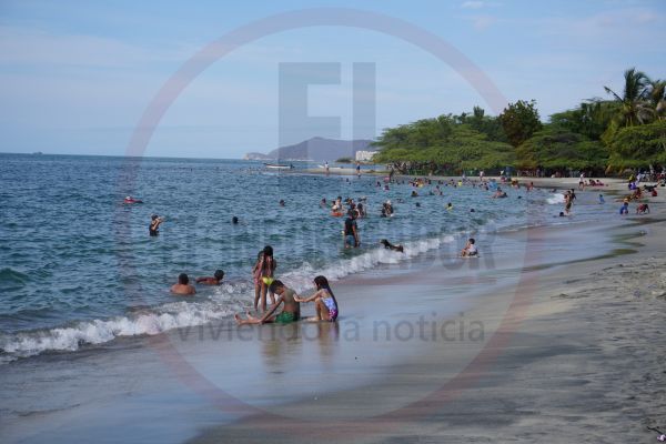 Derroche de Luz es el nombre que recibe el malecón ubicado en la Playa Puerto La Loma, hoy conocida como la Playa del Aeropuerto. Derechos Reservados/ELINFORMADOR