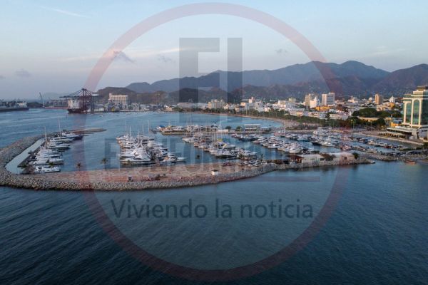 Panorámica de un atardecer en la Marina de Santa Marta. Derechos Reservados/ELINFORMADOR