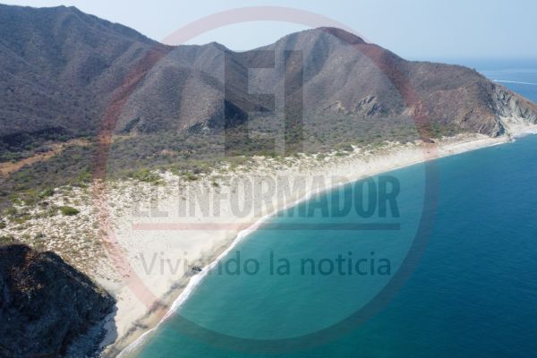 Panorámica de Playa Lipe, en la que se puede observar sus aguas profundas y su arena dorada. Derechos Reservados/ELINFORMADOR
