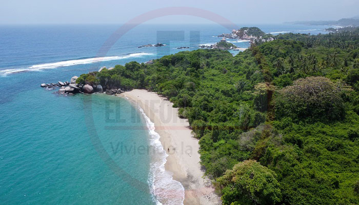Boca del Saco (Playa Nudista) es un refugio natural donde la majestuosidad de la Sierra Nevada se encuentra con la inmensidad del mar Caribe. Derechos Reservados/ELINFORMADOR