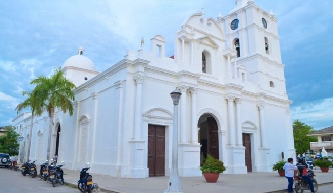 Parroquia San Juan Bautista de Ciénaga, ubicada en el Centro Histórico.