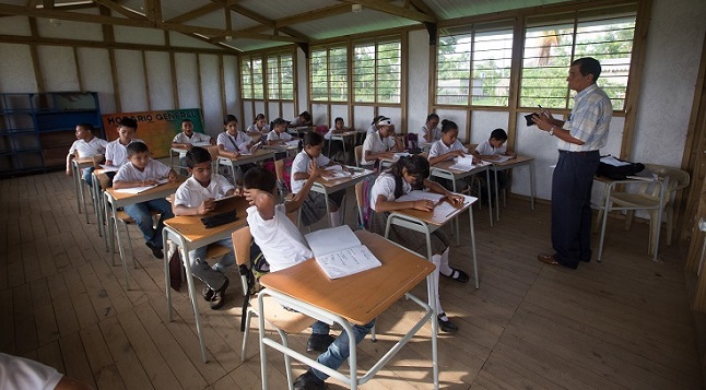 Uno de los principales cambios es la forma de enseñar, dado que los docentes intentan crear un pensamiento crítico en los alumnos y no sólo llevarlos a memorizar fechas.