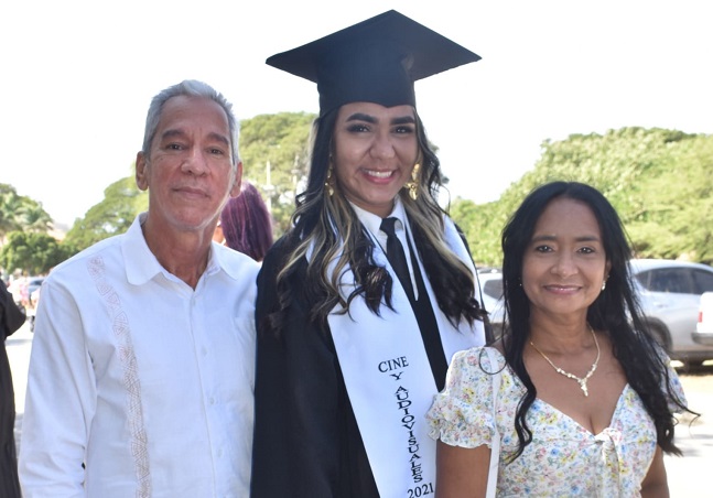 Melissa Cuadros Riascos, Juan Cuadros Montaño y Nelsy Riascos Romero.