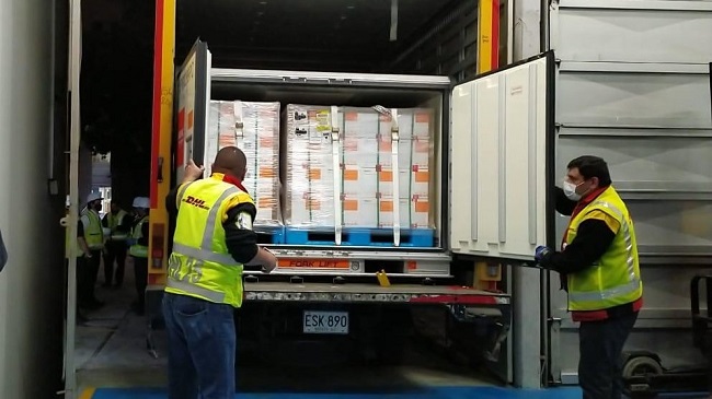 Con la llegada de estas dosis, Colombia suma 8'077.084 vacunas.